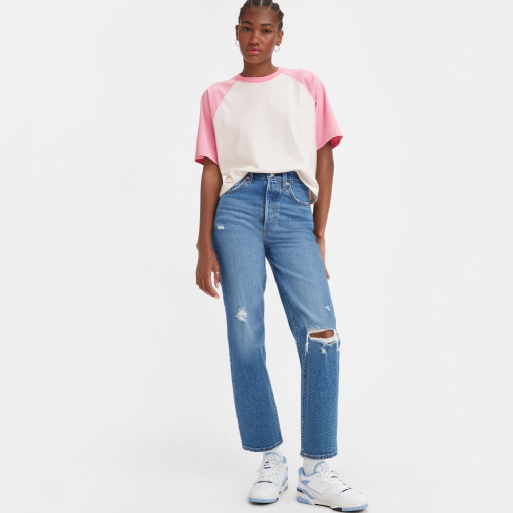 Levi’s Ribcage Straight Ankle jeans. Size 26.